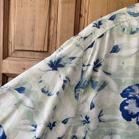 Tommy Bahama Large Original Fit Silk Pale Green and Blue Button Front Shirt - Picture 7 of 15
